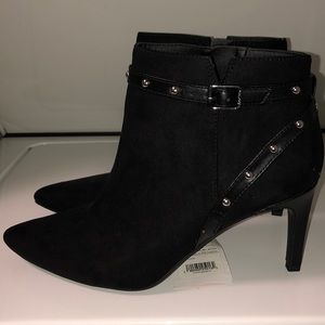 NWT Studded Booties 9.5